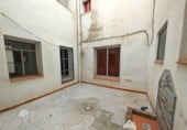 180m² locaux commerciaux pour vente à Linares, calle los francos, 23700 photo