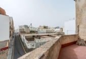 413m² commercial premises for sale in Arrecife, in the area of Arrecife Center, Calle Triana photo