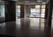 288m² commercial premises for sale in Ponferrada, Calle Puerto de Piedrafita photo