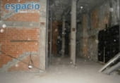 230m² commercial premises for sale in Ponferrada, Calle Valle del Silencio photo