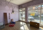 145m² commercial premises for sale in Ponferrada, Calle Gran Vía Reino de León photo