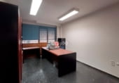 862m² offices for sale in Lérida, Carrer de l'Acadèmia photo