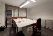 862m² offices for sale in Lérida, Carrer de l'Acadèmia photo
