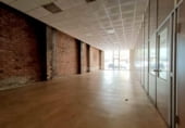 Local comercial en venta con 953m² en Lérida, Carrer Canal foto