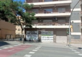 Local comercial en venta con 288m² en Lérida, avd. madrid foto