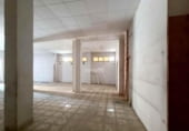Local comercial en venta con 288m² en Lérida, avd. madrid foto