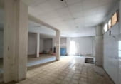 Local comercial en venta con 288m² en Lérida, avd. madrid foto