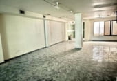 Local comercial
en venda
amb 128m² a Elx, Calle Blas Valero foto