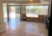 230m² locaux commerciaux pour vente à Alicante, Calle Virgen del Socorro photo