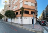 200m² locaux commerciaux pour vente à Alicante, Calle del Valle de Alcalá photo