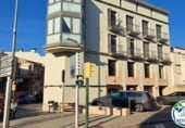 Local comercial en venta con 140m² en Figueras, Carrer Nou foto