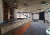 Local comercial en venta con 140m² en Figueras, Carrer Nou foto