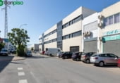 Local comercial en venta con 174m² en Albolote, Calle Loja foto
