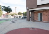 Local comercial en venta con 348m² en Armilla foto