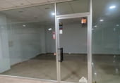 52m² commercial premises for sale in Baza, calle serrano, 18800 photo