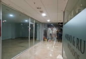 52m² commercial premises for sale in Baza, calle serrano, 18800 photo