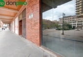 Local comercial en venta con 166m² en Granada, en la zona de San Lázaro, Avenida del Doctor Olóriz foto