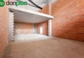 Local comercial en venta con 166m² en Granada, en la zona de San Lázaro, Avenida del Doctor Olóriz foto