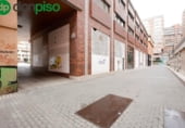 Local comercial en venta con 166m² en Granada, en la zona de San Lázaro, Avenida del Doctor Olóriz foto