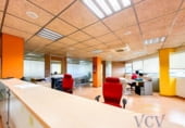 260m² bureau pour vente à Alicante, Avenida Saturno photo