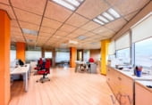 260m² bureau pour vente à Alicante, Avenida Saturno photo