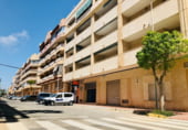 Oficina
en venda
amb 115m² a Guardamar del Segura, Calle Pintor Antonio López foto