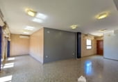 56m² office for sale in Linares, pasaje del comercio, 23700 photo