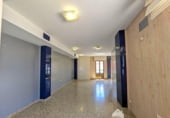 56m² office for sale in Linares, pasaje del comercio, 23700 photo