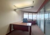 176m² office for sale in Lérida, Carrer Ballester photo