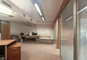 176m² office for sale in Lérida, Carrer Ballester photo