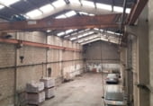 600m² warehouse industrial for sale in Avilés, photo