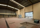 Nave Industrial en venta con 1050m² en Toral de los Vados, Calle Industria Toral foto