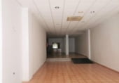 Local comercial en venta con 216m² en Onteniente, Calle Capellans foto