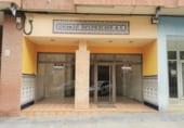 Local comercial en venta con 216m² en Onteniente, Calle Capellans foto
