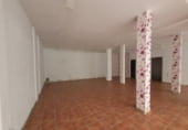 91m² commercial premises for sale in Valladolid, Calle de Huelgas photo