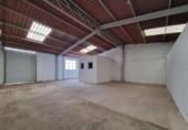 773m² warehouse industrial for sale in Algueña, Calle del Cuartel Viejo photo