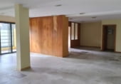 1100m² warehouse industrial for sale in Santiago de Compostela, Rúa Lugar da Praza photo