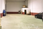 328m² warehouse industrial with tenants for sale in Albacete, Avenida Suecia photo
