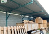 350m² warehouse industrial for sale in Arganza, Calle Regueral photo