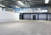 Nave Industrial en venta con 592m² en Badajoz, Calle Río Segura foto