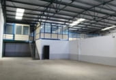 Nave Industrial en venta con 592m² en Badajoz, Calle Río Segura foto
