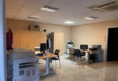 1272m² warehouse industrial for sale in Vilanova i la Geltrú, in the area of Masia Nova, Carrer de Roser Dolcet photo