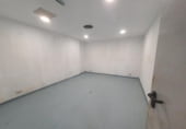 Nave Industrial en venta con 459m² en Badalona, en la zona de Puigfred, Carrer de Sardenya foto