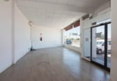 1077m² warehouse industrial for sale in Pulianas, Calle Las Flores photo