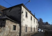 Nau
en venda
amb 284m² a Villablino, Calle Real foto