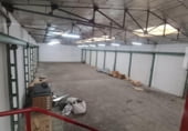 Nave Industrial en venta con 868m² en León, Calle Real foto