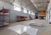 432m² warehouse industrial for sale in Torrejón de la Calzada, Avenida 16 photo