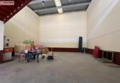 198m² warehouse industrial for sale in Ciempozuelos, Calle de las Moreras photo