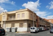 275m² building for sale in Elche, Calle Torres Quevedo photo