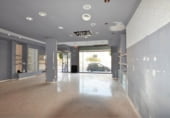 Local comercial
en venda
amb 238m² a Petrer foto